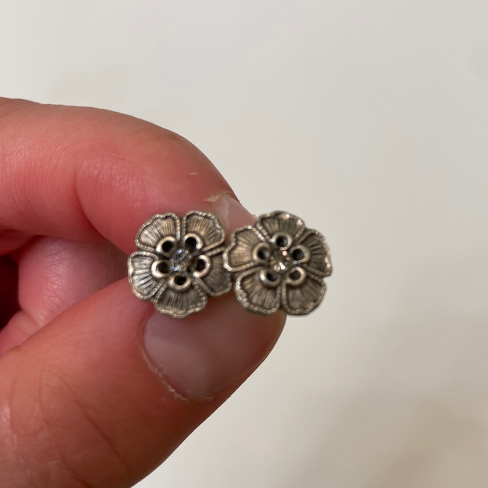 Silver flower stud earrings- back not included